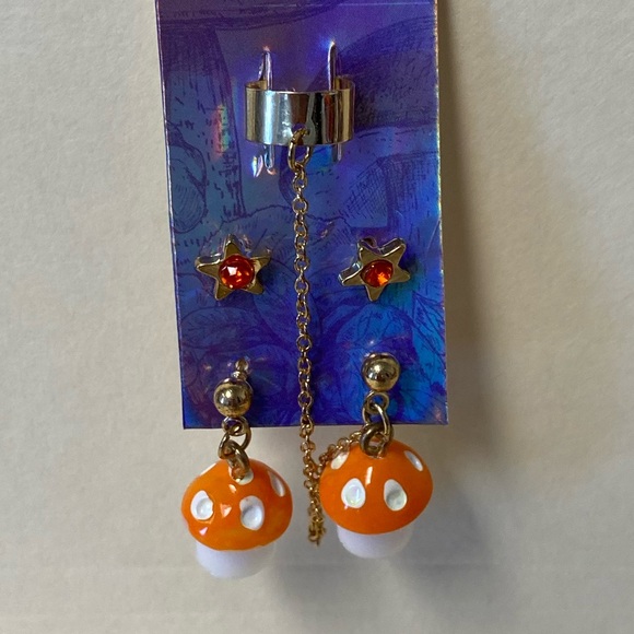 🆕 Pastel Mushroom Cuff Earring Set - Picture 3 of 9